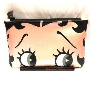 7 X 5 inch Betty Boop makeup bag w black eyeliner